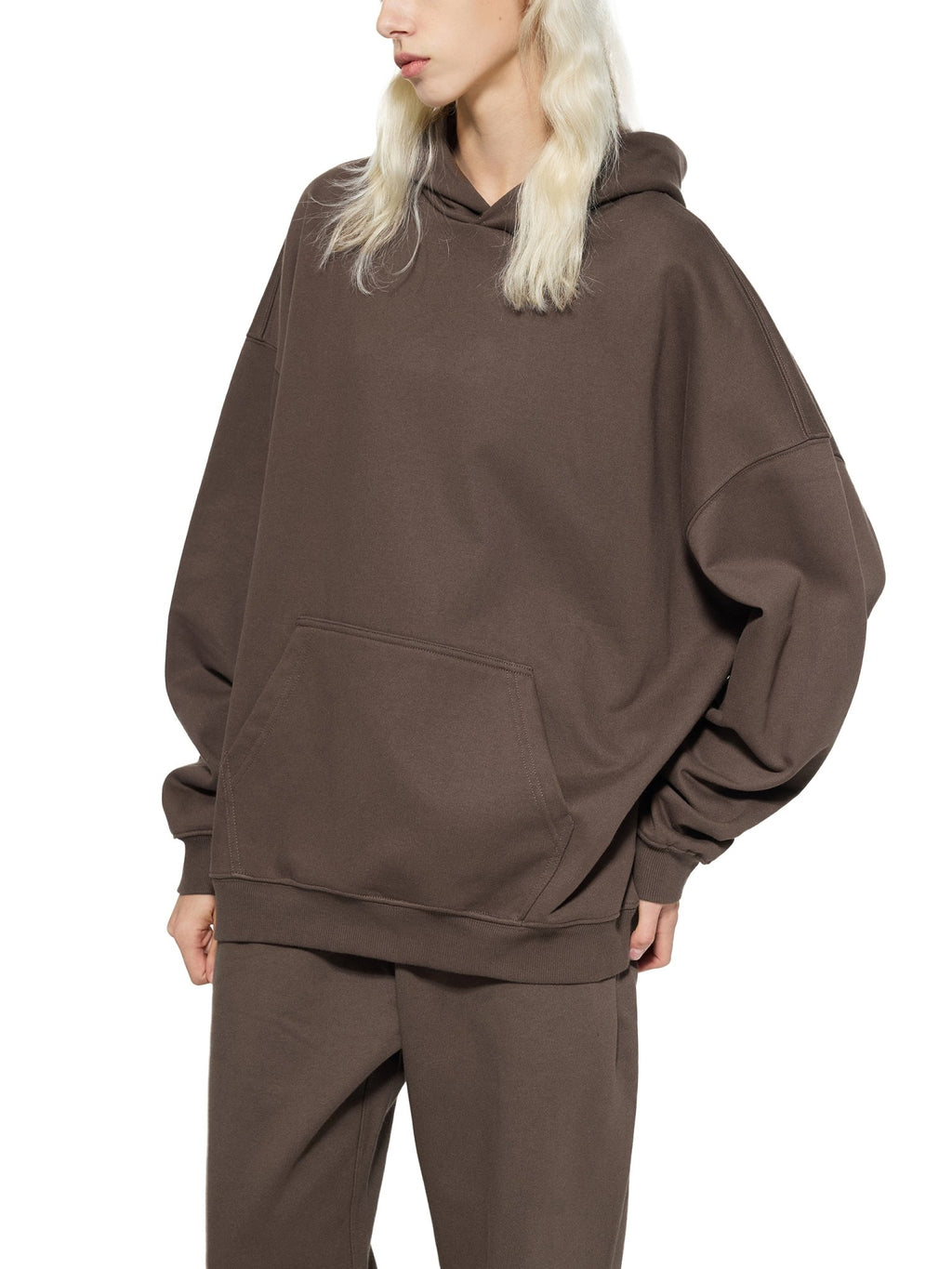 Essential Heavyweight Hoodie - Queen’s Boutique